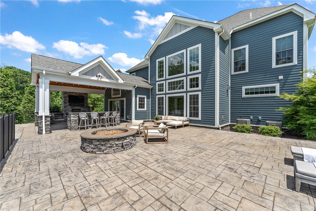 Marshall, Pennsylvania 16046, United States, 6 Bedrooms Bedrooms, ,5 BathroomsBathrooms,Residential,Active,82967