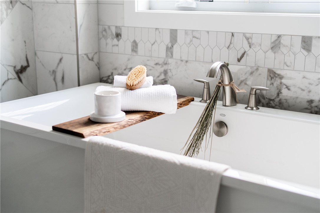 Marshall, Pennsylvania 16046, United States, 6 Bedrooms Bedrooms, ,5 BathroomsBathrooms,Residential,Active,82967