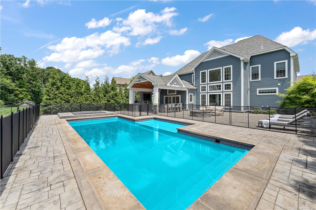 Marshall, Pennsylvania 16046, United States, 6 Bedrooms Bedrooms, ,5 BathroomsBathrooms,Residential,Active,82967