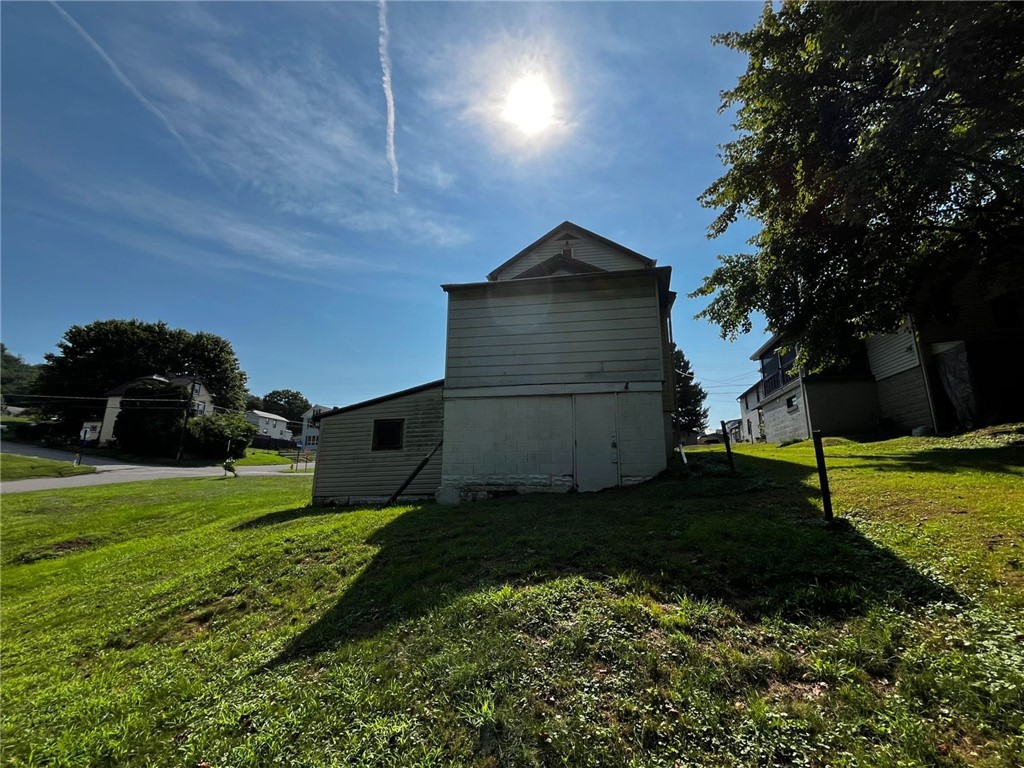 843 Walnut St
