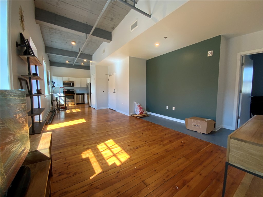 Lawrenceville, Pennsylvania 15201, United States, 1 Bedroom Bedrooms, ,1 BathroomBathrooms,Residential,Active,94633