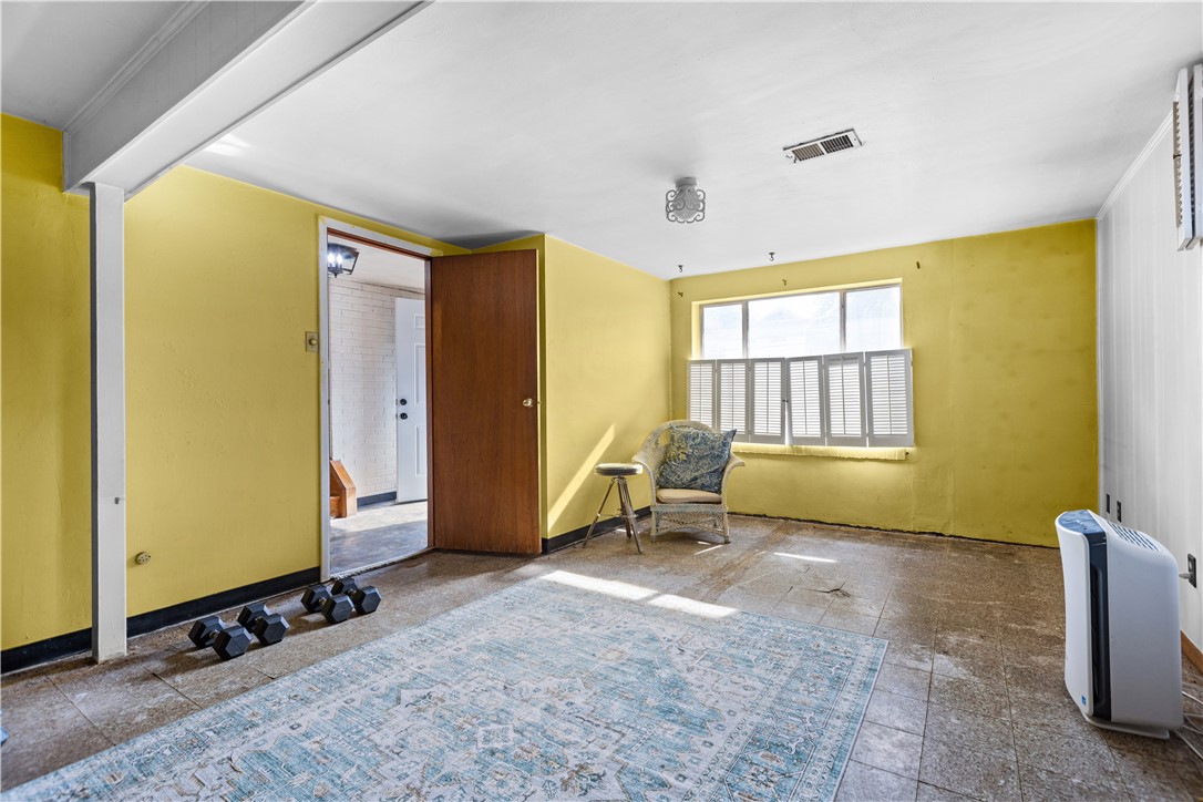 113 Meadowbrook Dr