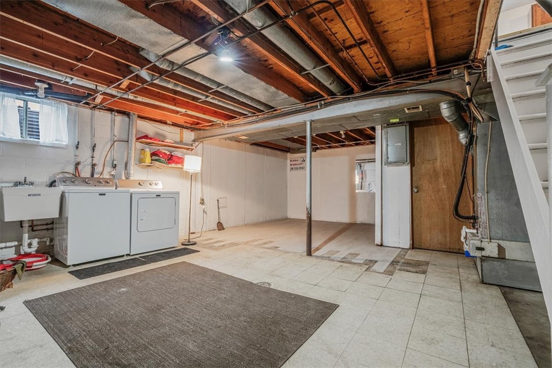 Peters Twp, Pennsylvania 15317, United States, 4 Bedrooms Bedrooms, ,3 BathroomsBathrooms,Residential,Active,105278