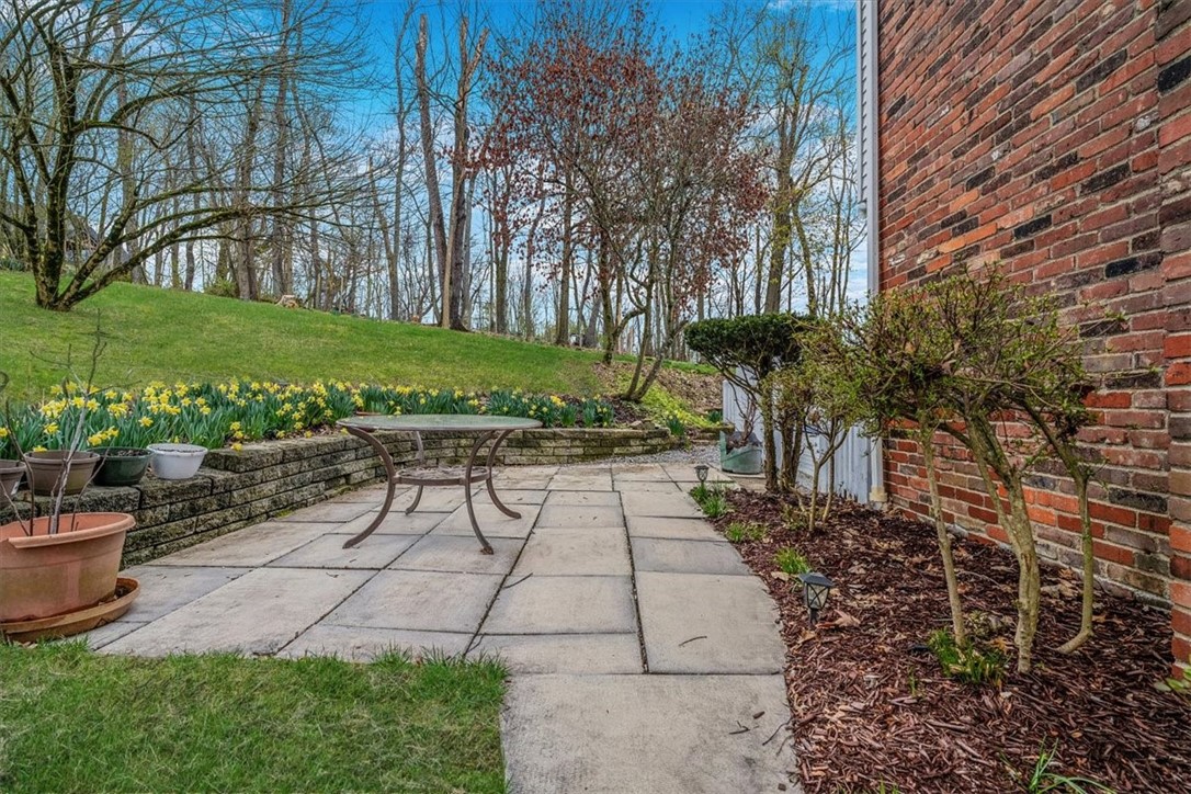 Peters Twp, Pennsylvania 15317, United States, 4 Bedrooms Bedrooms, ,3 BathroomsBathrooms,Residential,Active,105278