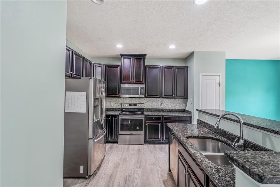 South Fayette, Pennsylvania 15057, United States, 3 Bedrooms Bedrooms, ,3 BathroomsBathrooms,Residential,Active,210188