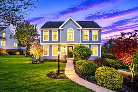 Photo of 108 Walnut Dr, Eighty Four, PA 15330 (MLS # 1748676)