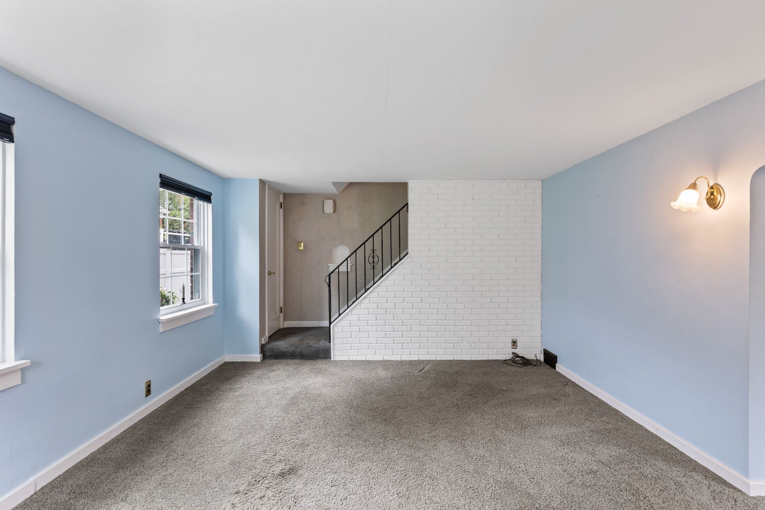 76 Kingston Ave