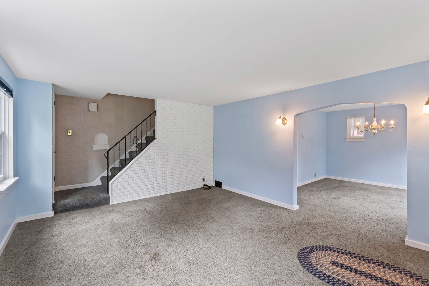 76 Kingston Ave
