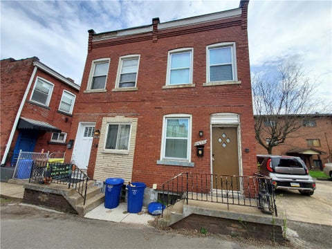 Apartment For Rent - 4632 Modoc Way Way<br/> Lawrenceville, PA 15201