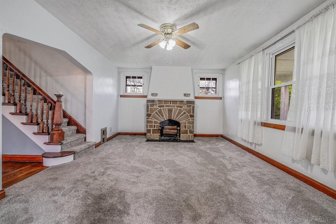 1675 Clairton Rd