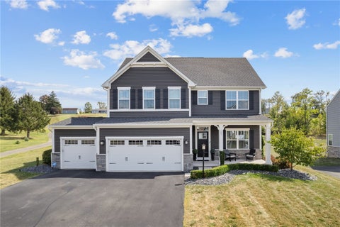 Photo of 1001 Black Sands Dr, Penn Twp, PA 15644 (MLS # 1762331)