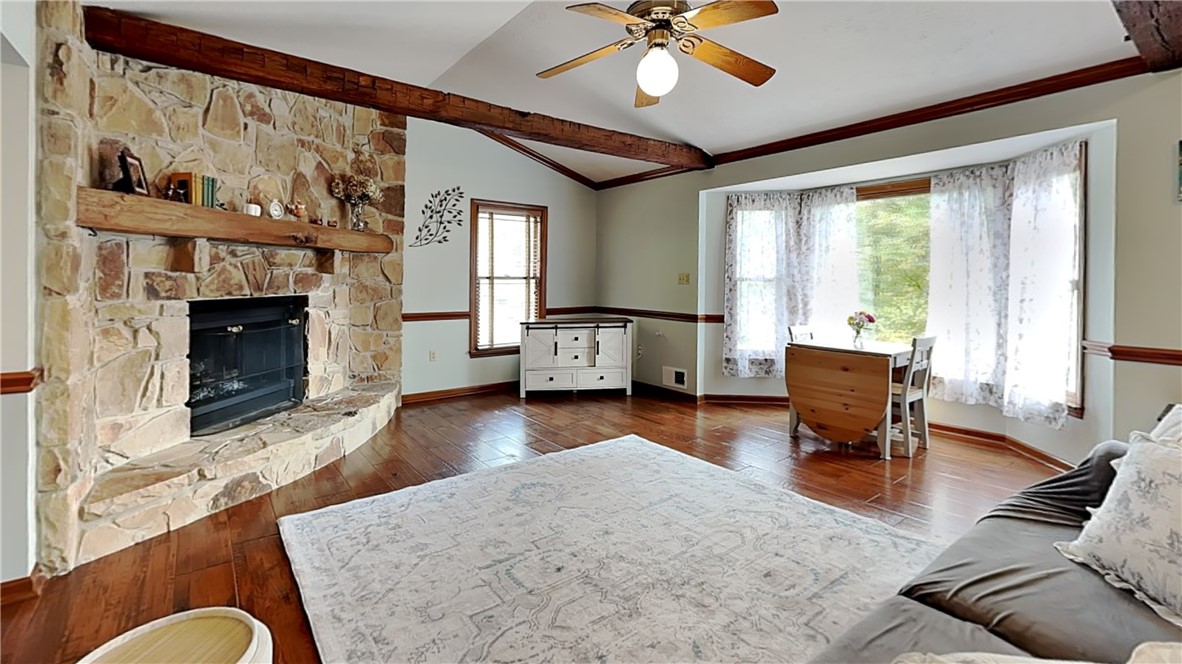 Murrysville, Pennsylvania 15668, United States, 3 Bedrooms Bedrooms, ,2 BathroomsBathrooms,Residential,Active,215895