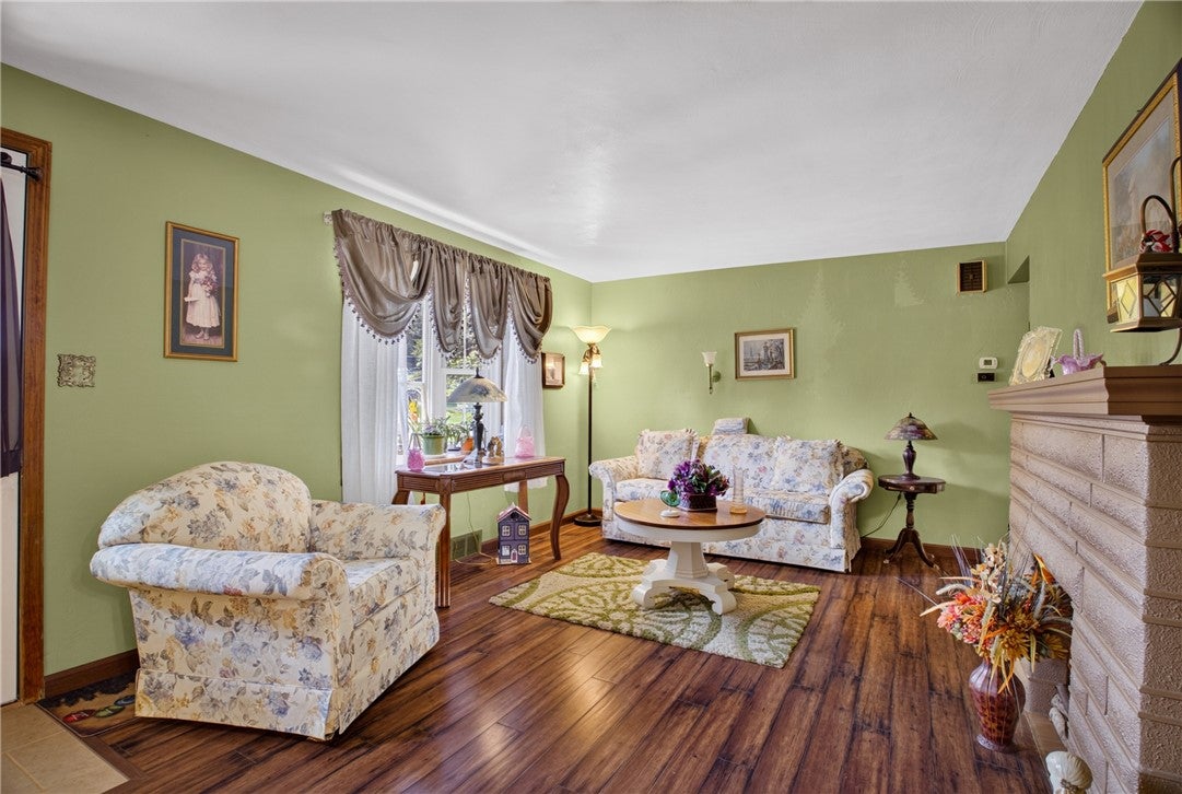 5237 Gardenville Rd