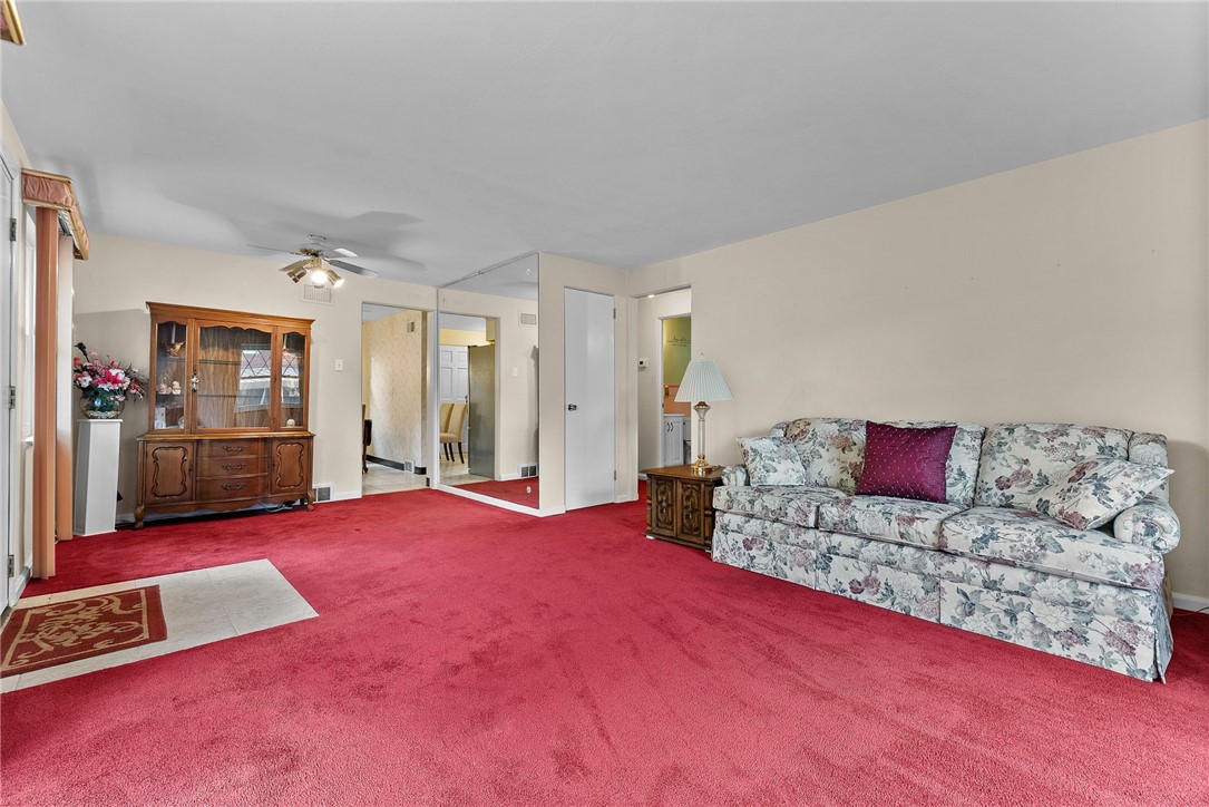 1118 Mcknight Dr, Bethel Park, Pennsylvania image 7