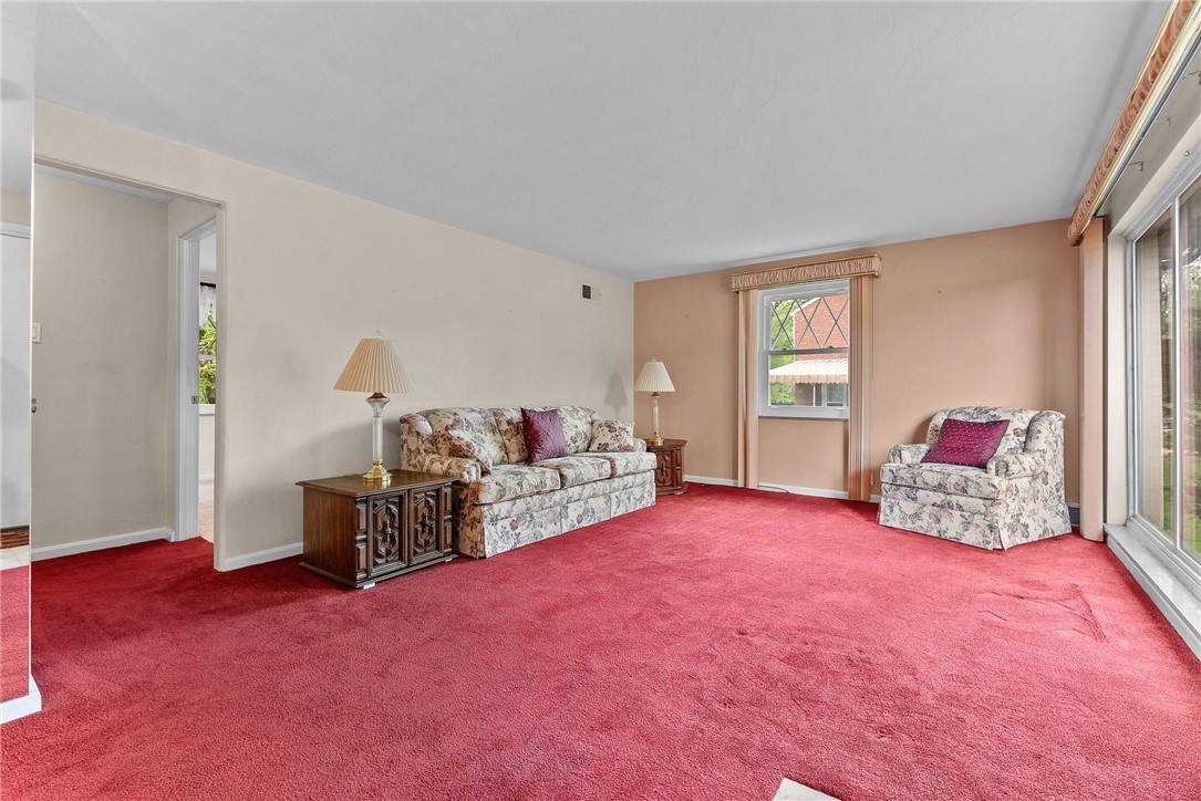 1118 Mcknight Dr, Bethel Park, Pennsylvania image 5