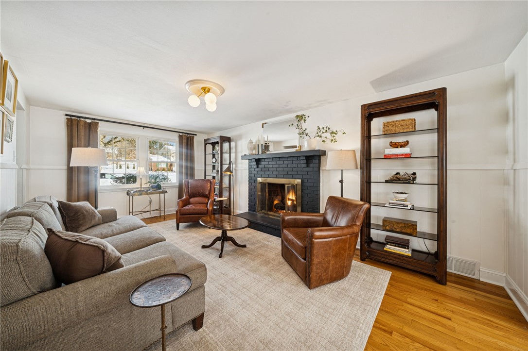 3702 Gleneagle Drive