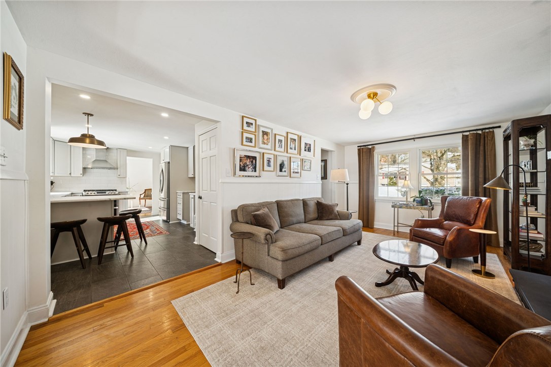 3702 Gleneagle Drive