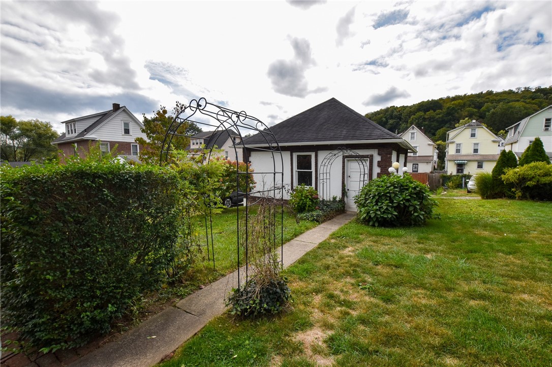 City Of But NW, Pennsylvania 16001, United States, 3 Bedrooms Bedrooms, ,2 BathroomsBathrooms,Residential,Contingent,43398