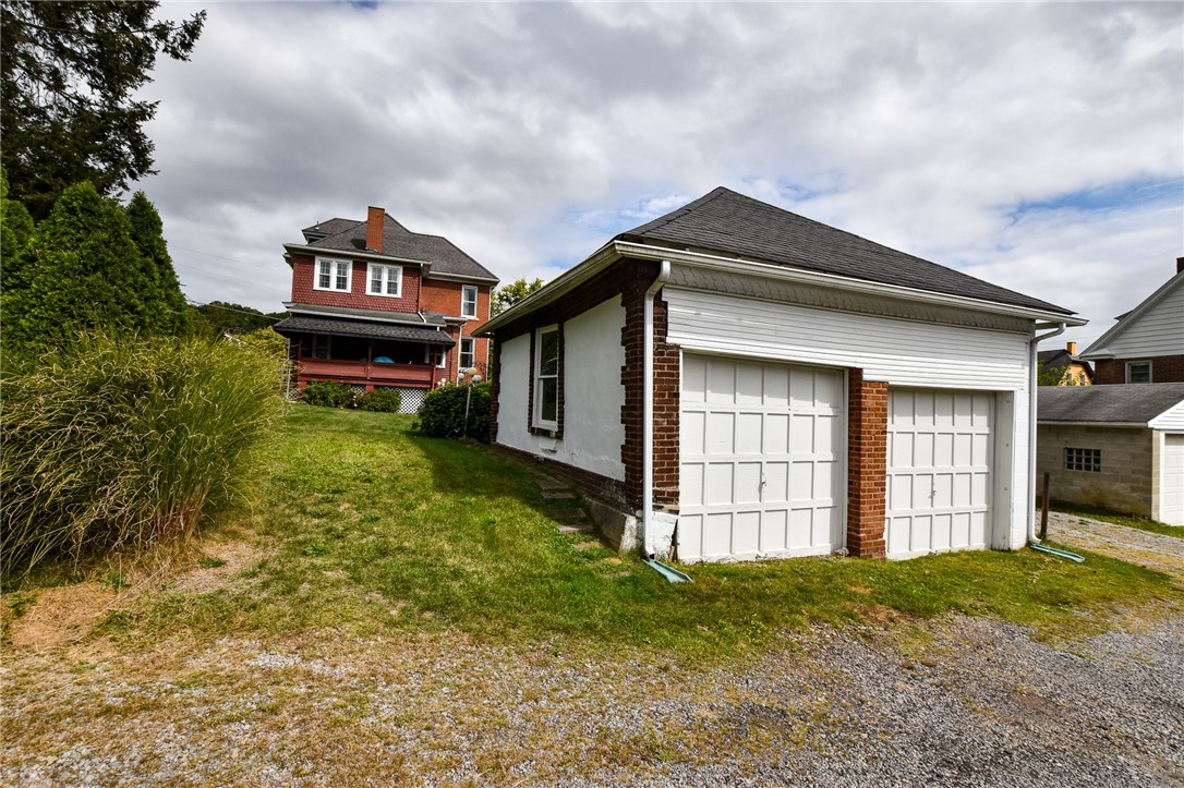 City Of But NW, Pennsylvania 16001, United States, 3 Bedrooms Bedrooms, ,2 BathroomsBathrooms,Residential,Contingent,43398