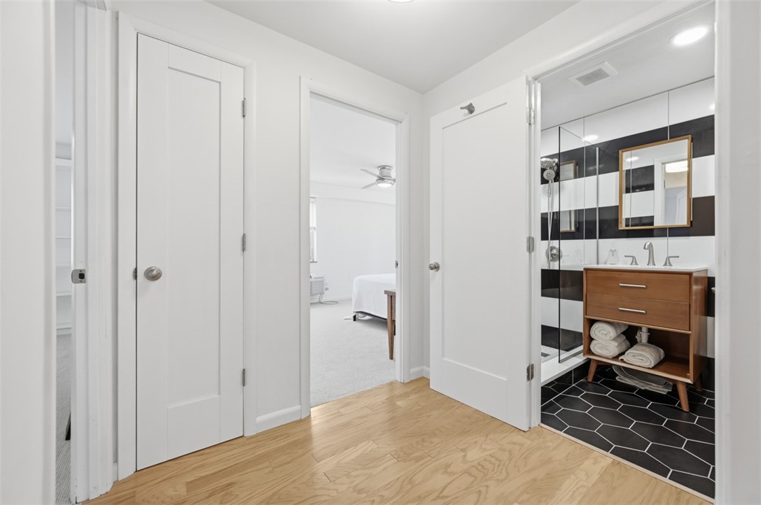 4625 5th Ave 200