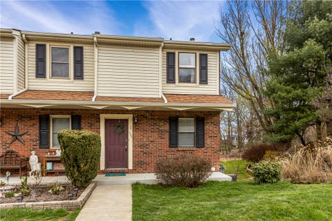 Photo for 135 Hillvue Dr