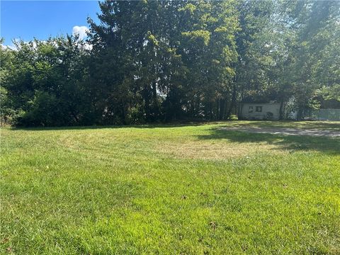 268 Ridge Way Sharon PA 16146