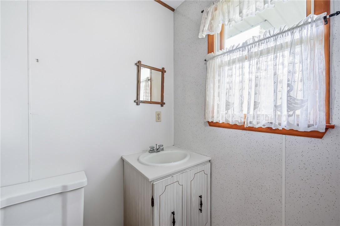 Hermitage, Pennsylvania 16148, United States, 3 Bedrooms Bedrooms, ,2 BathroomsBathrooms,Residential,Active,243611