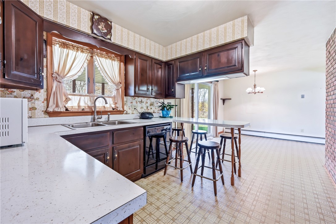 Hermitage, Pennsylvania 16148, United States, 3 Bedrooms Bedrooms, ,2 BathroomsBathrooms,Residential,Active,243611