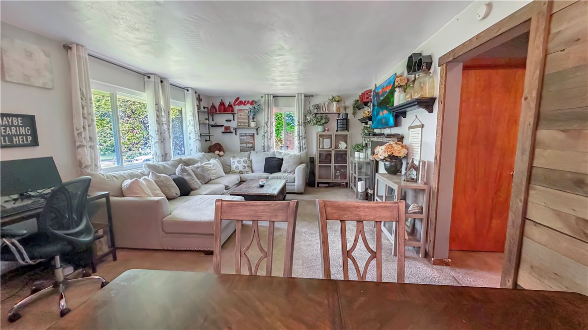 108 Arrowhead Dr