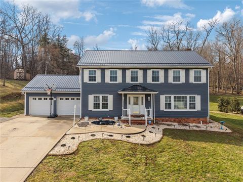 Townhouse For Sale - 184 Washington Dr Dr<br/> Jefferson Twp, PA 15473