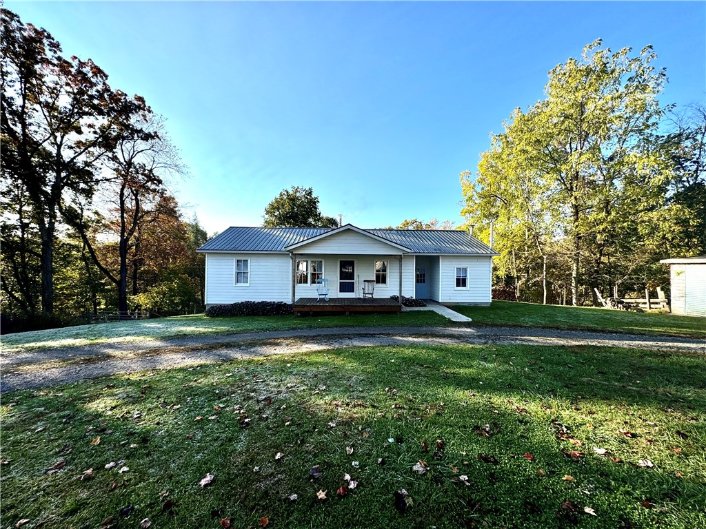 1689 Skyhill Rd, Mahoning Twp - LAW, Kentucky image 1