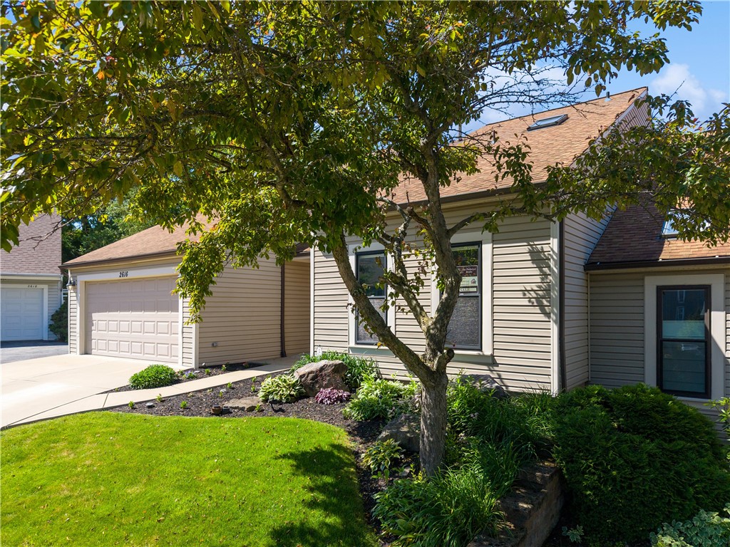 2616 Briar Court