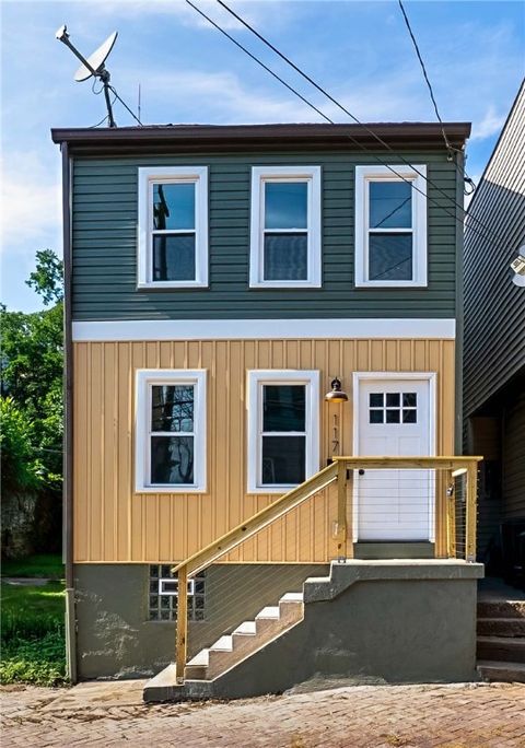 Photo of 117 Fountain St, Allegheny, PA 15212 (MLS # 1731519)