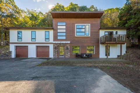 Photo of 1645 Pegher Ln, Sewickley, PA 15143 (MLS # 1725160)