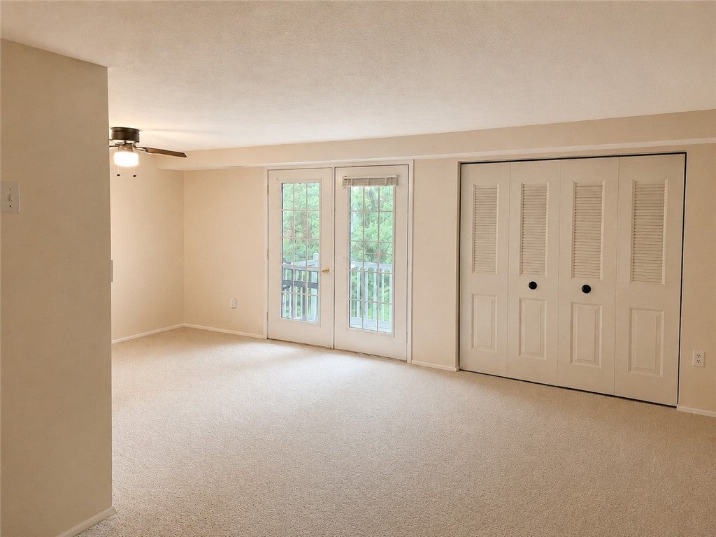 951 Woodhollow Dr