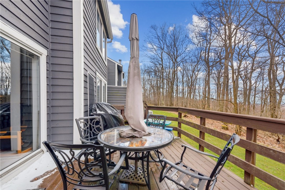 1836 Eagles Ridge Terrace, Hidden Valley, Pennsylvania image 15