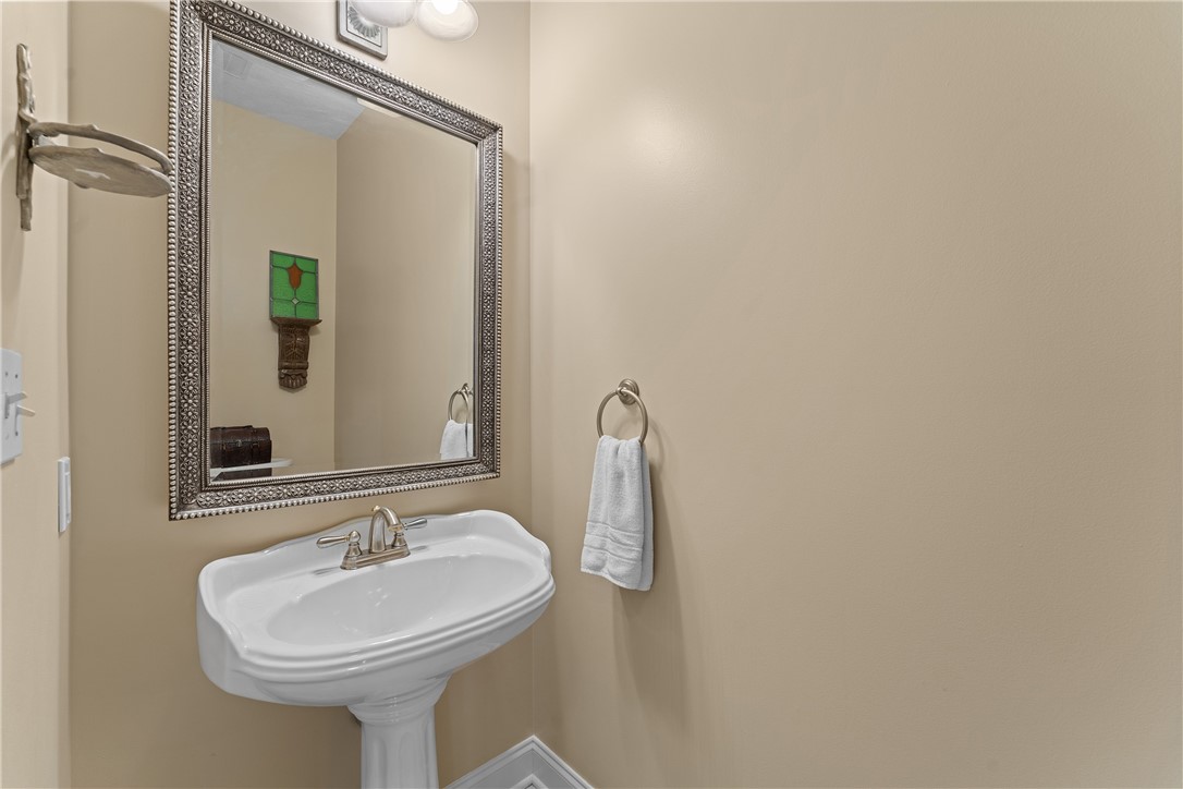 South Fayette, Pennsylvania 15017, United States, 4 Bedrooms Bedrooms, ,3 BathroomsBathrooms,Residential,Active,93640