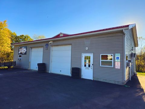 Photo of 885 E Jamestown Rd, Jamestown, PA 16134 (MLS # 1726744)