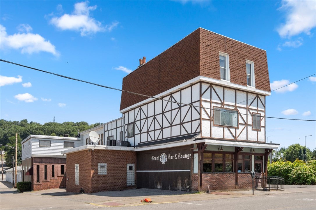 The Grant Bar & Lounge in Millvale is for Sale!