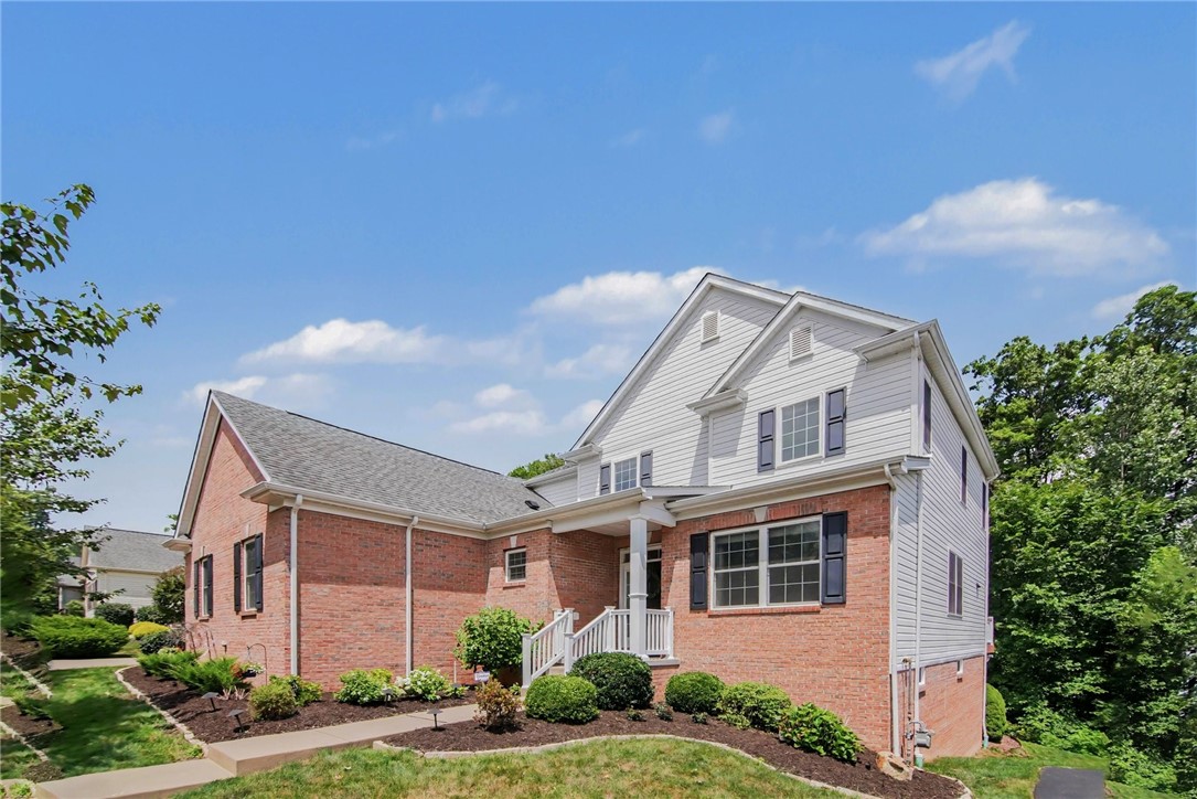 824 Westminster Ln