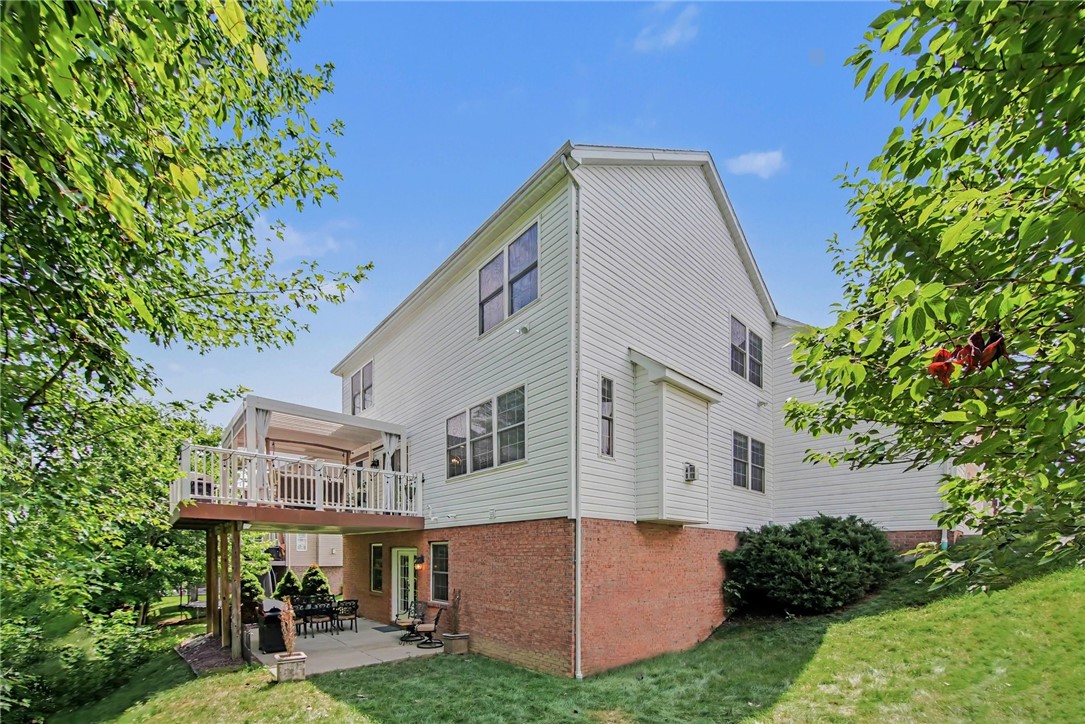 824 Westminster Ln