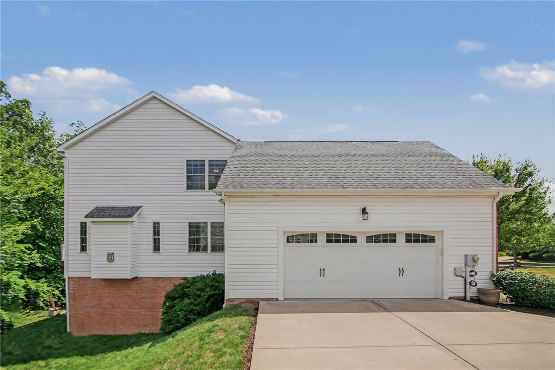 824 Westminster Ln