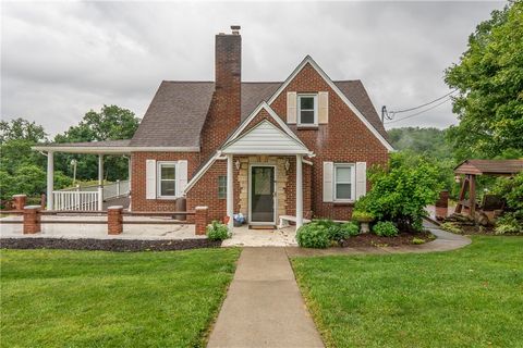 Photo of 5 Carothers Way, Elizabeth, PA 15037 (MLS # 1761521)