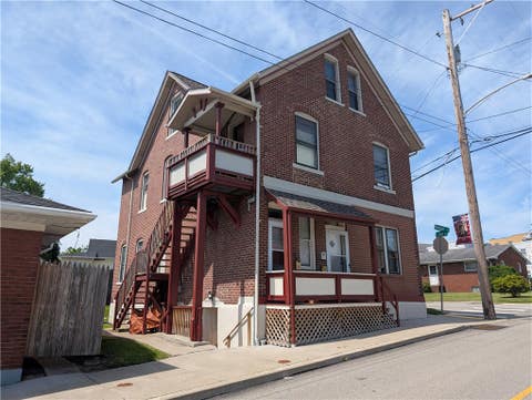 Multifamily For Sale - 105 Depot St St<br/> Youngwood, PA 15697