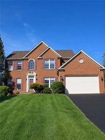 237 Field Club Cir Robinson Twp PA 15136