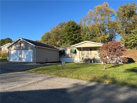 Photo of 625 Deana Way, Rochester, PA 15074 (MLS # 1724959)