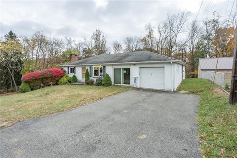 Photo of 115 Acadia Ln, Apollo, PA 15613 (MLS # 1727243)