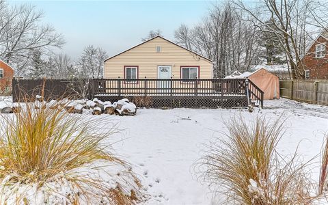 Photo of 2851 Bella Vista Dr, Allison Park, PA 15101 (MLS # 1732834)