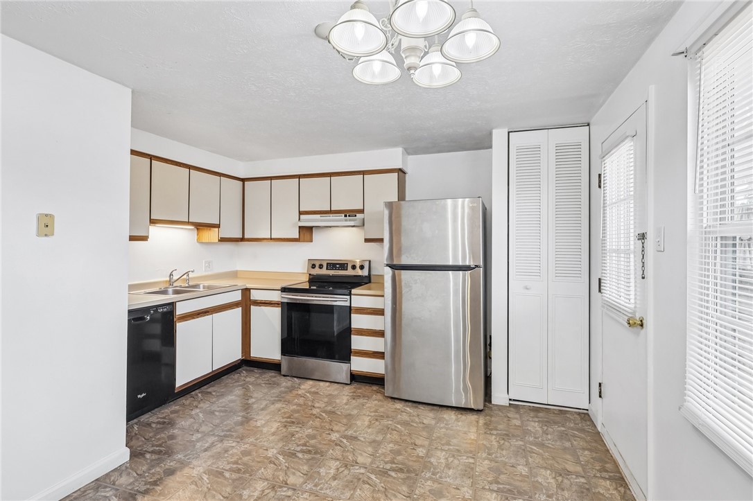 321 Laporte Ct