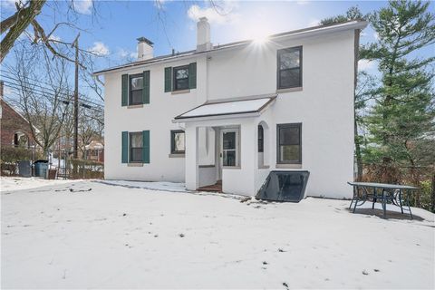 Photo of 25 Jonquil Pl, Pittsburgh, PA 15228 (MLS # 1735047)